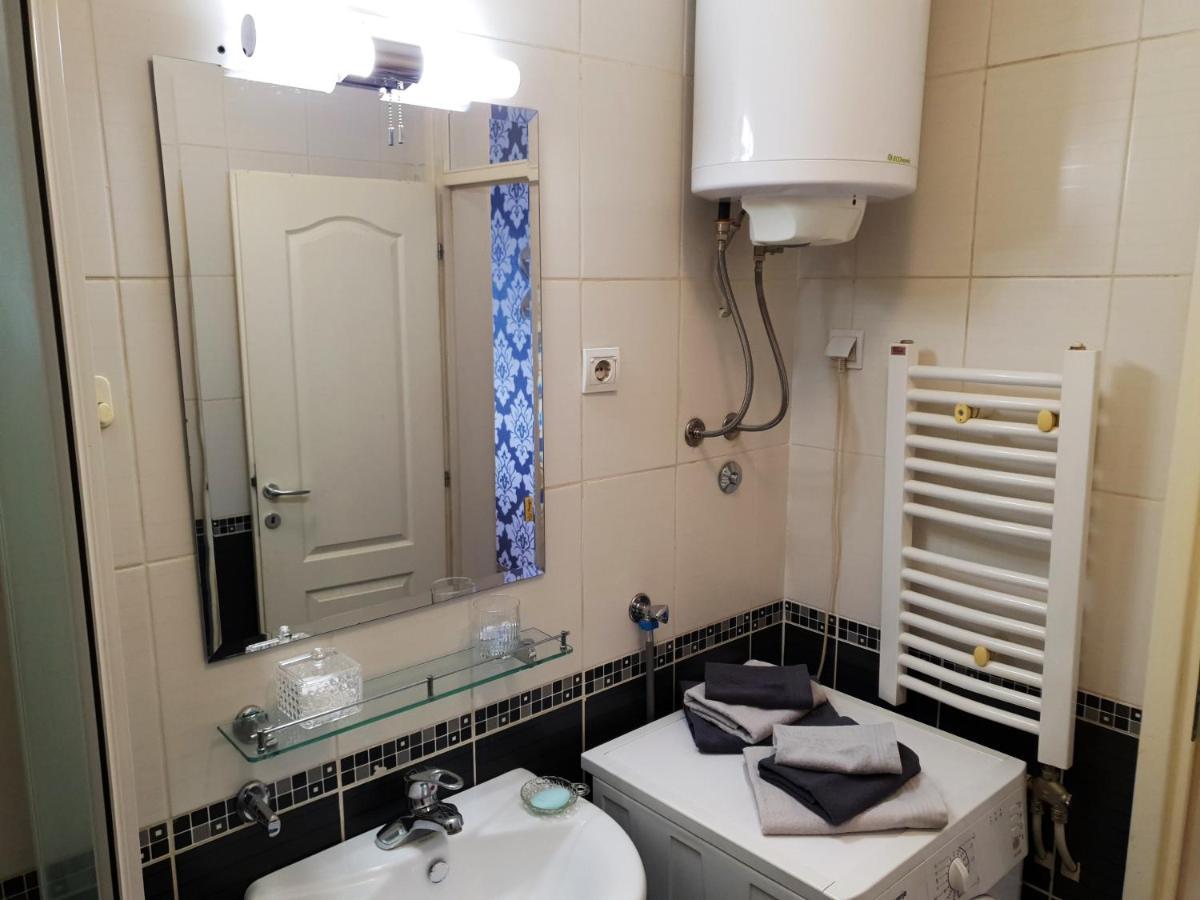 Apartman 64 - Besplatan Parking Za Goste Нови-Сад Экстерьер фото